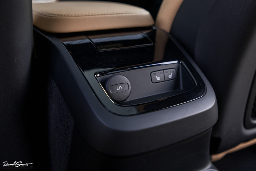 Volvo V60 2.0 T6 Plug-in hybrid AWD Plus Bright | Long Range | Beige nappa leder | Panoroma | Adaptieve cruise | Harman Kardon | Stoel ver