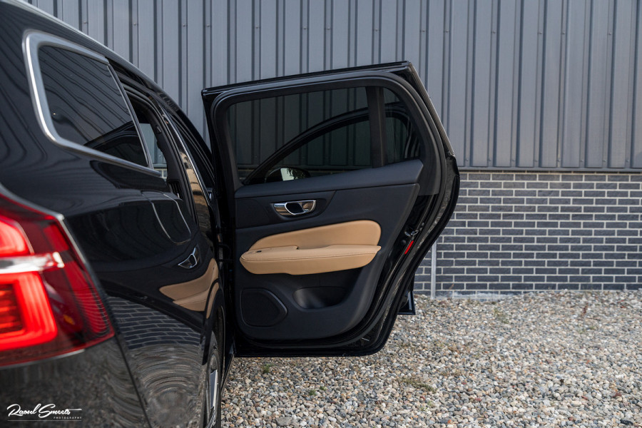Volvo V60 2.0 T6 Plug-in hybrid AWD Plus Bright | Long Range | Beige nappa leder | Panoroma | Adaptieve cruise | Harman Kardon | Stoel ver