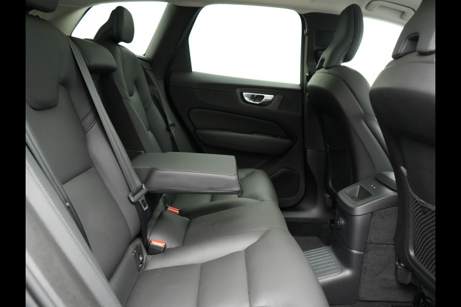 Volvo XC60 2.0 T6 AWD Plus Bright Long Range Plug in Hybrid 350pk Dealer O.H PHEV | Panodak | Adaptive Cruise | Lederen Sportstoelen Memory & Verwarmd | Google Assistent & Maps | Camera | Harman Kardon | Apple Carplay | Pilot Assist | Navigatie | DAB |