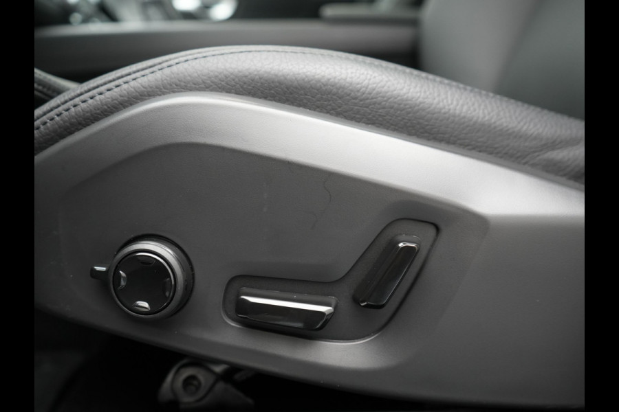 Volvo XC60 2.0 T6 AWD Plus Bright Long Range Plug in Hybrid 350pk Dealer O.H PHEV | Panodak | Adaptive Cruise | Lederen Sportstoelen Memory & Verwarmd | Google Assistent & Maps | Camera | Harman Kardon | Apple Carplay | Pilot Assist | Navigatie | DAB |