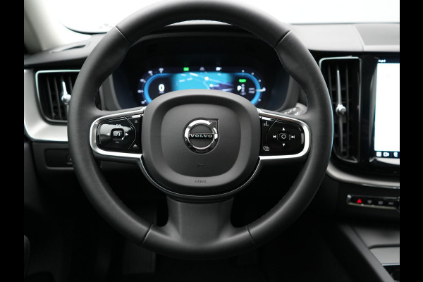 Volvo XC60 2.0 T6 AWD Plus Bright Long Range Plug in Hybrid 350pk Dealer O.H PHEV | Panodak | Adaptive Cruise | Lederen Sportstoelen Memory & Verwarmd | Google Assistent & Maps | Camera | Harman Kardon | Apple Carplay | Pilot Assist | Navigatie | DAB |