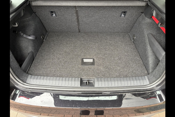 Škoda Kamiq 1.0 TSI 110pk Business Edition VIRTUAL/CANTON/DAB/CARPLAY/PDC/STOELVERWARMING
