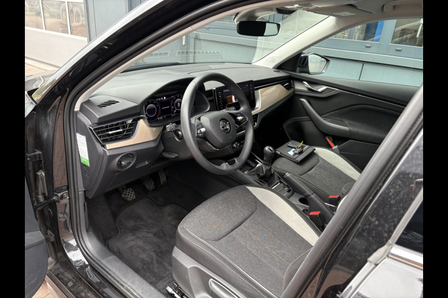Škoda Kamiq 1.0 TSI 110pk Business Edition VIRTUAL/CANTON/DAB/CARPLAY/PDC/STOELVERWARMING