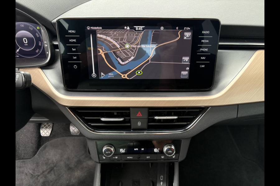 Škoda Kamiq 1.0 TSI 110pk Business Edition VIRTUAL/CANTON/DAB/CARPLAY/PDC/STOELVERWARMING