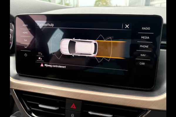 Škoda Kamiq 1.0 TSI 110pk Business Edition VIRTUAL/CANTON/DAB/CARPLAY/PDC/STOELVERWARMING