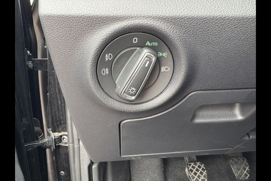 Škoda Kamiq 1.0 TSI 110pk Business Edition VIRTUAL/CANTON/DAB/CARPLAY/PDC/STOELVERWARMING