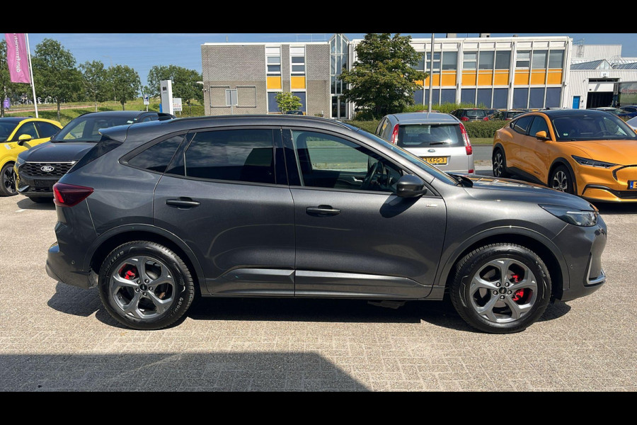 Ford Kuga 2.5 PHEV ST-Line X | Wegklapbare trekhaak | Panoramadak | Winter Pack | Head up Display | All season banden