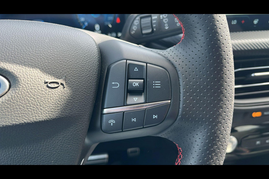 Ford Kuga 2.5 PHEV ST-Line X | Wegklapbare trekhaak | Panoramadak | Winter Pack | Head up Display | All season banden