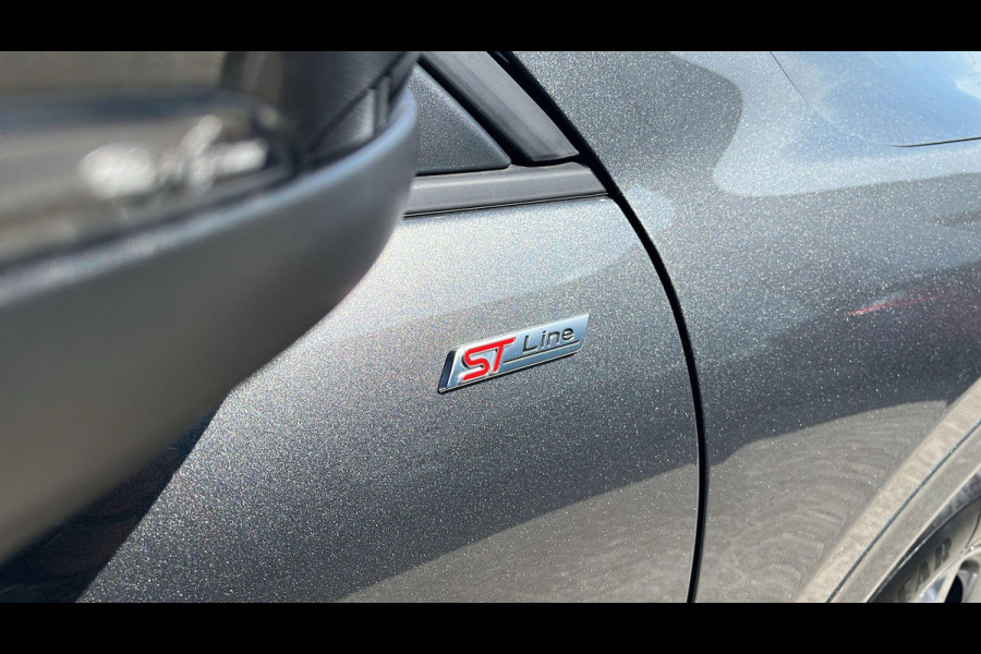Ford Kuga 2.5 PHEV ST-Line X | Wegklapbare trekhaak | Panoramadak | Winter Pack | Head up Display | All season banden