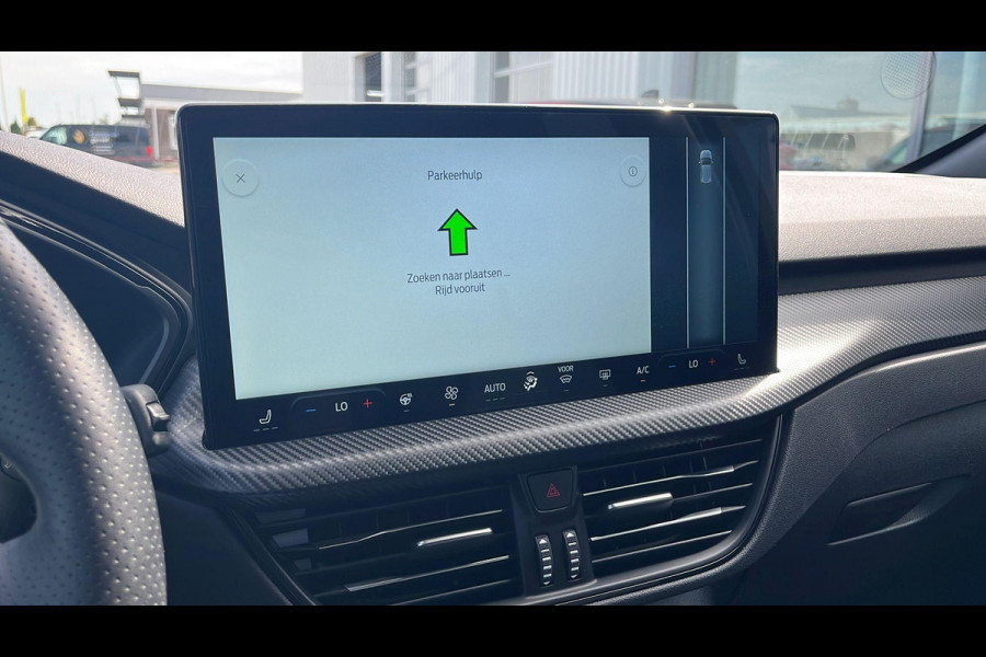 Ford Kuga 2.5 PHEV ST-Line X | Wegklapbare trekhaak | Panoramadak | Winter Pack | Head up Display | All season banden