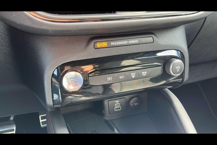 Ford Kuga 2.5 PHEV ST-Line X | Wegklapbare trekhaak | Panoramadak | Winter Pack | Head up Display | All season banden