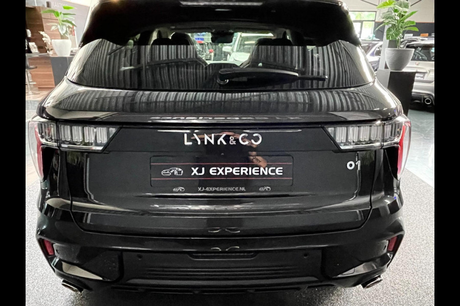 Lynk & Co 01 1.5 Panoramadak / 360 cam / ACC / CarPlay / Black Edition / BTW / 261 PK