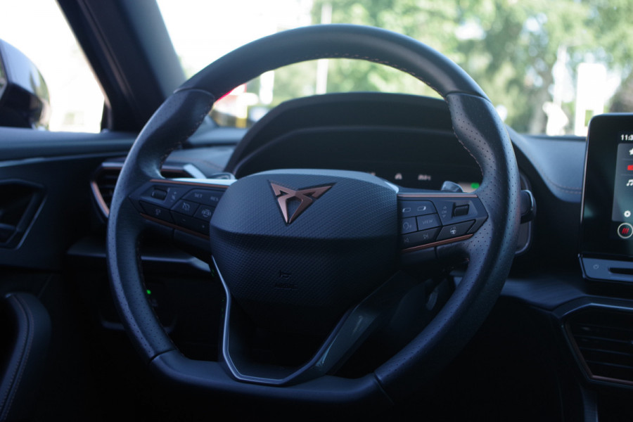 CUPRA Formentor 1.4 e-Hybrid 204 PK Adrenaline, Winterpakket, Camera, Carplay