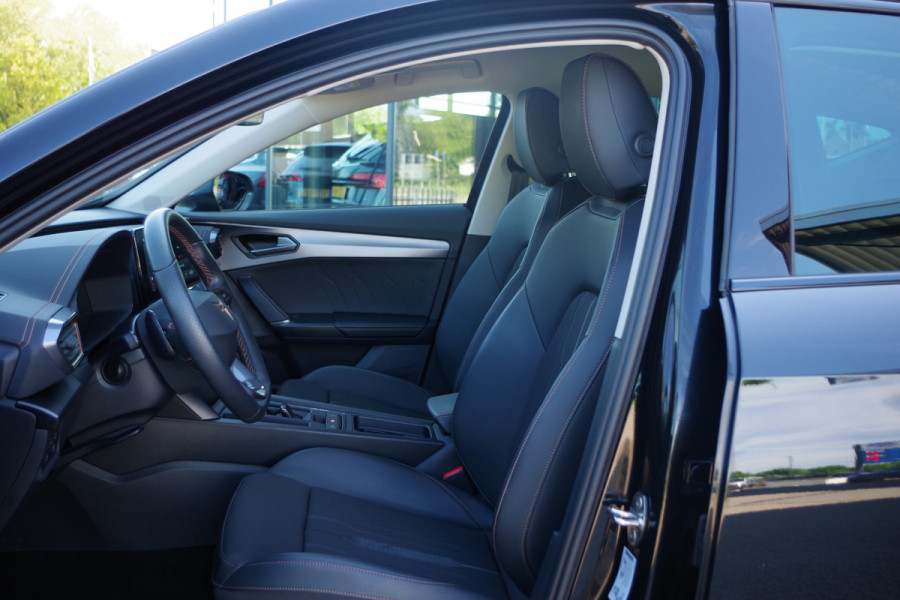 CUPRA Formentor 1.4 TSI e-Hybrid 204 PK Essential, Camera, Climate Control, Stuurverwarming