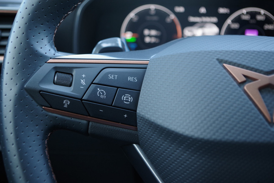 CUPRA Formentor 1.4 TSI e-Hybrid 204 PK Essential, Camera, Climate Control, Stuurverwarming