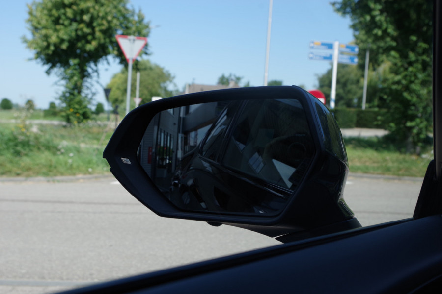 CUPRA Formentor 1.4 TSI e-Hybrid 204 PK Essential, Camera, Climate Control, Stuurverwarming
