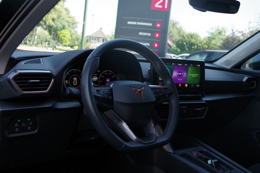 CUPRA Formentor 1.4 TSI e-Hybrid 204 PK Essential, Camera, Climate Control, Stuurverwarming