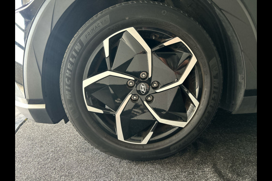 Hyundai IONIQ 5 Connect 58 kWh | Achterbank verstelbaar | Stoel en stuurverwarming