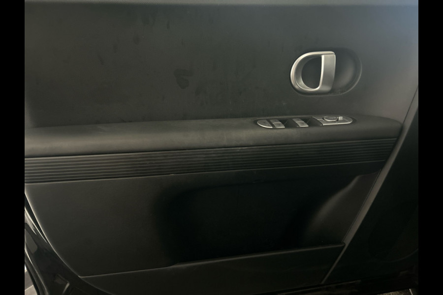 Hyundai IONIQ 5 Connect 58 kWh | Achterbank verstelbaar | Stoel en stuurverwarming