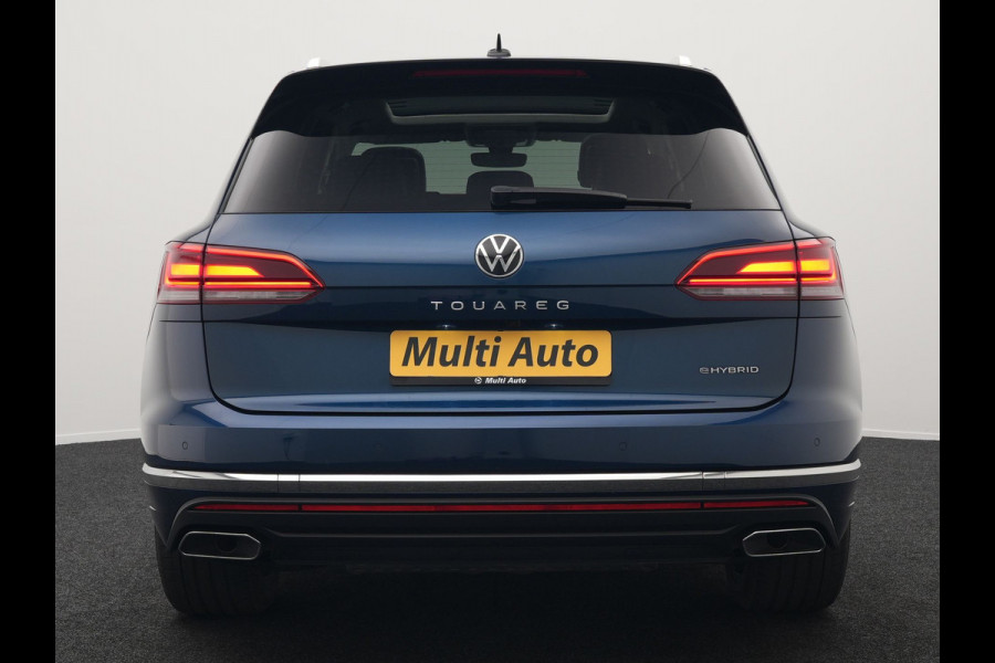 Volkswagen Touareg 3.0 TSi eHybrid 4MOTION Elegance Plug In Hybrid 381pk Dealer O.H PHEV | Panodak | Luchtvering | 21" L.M | Camera | Adaptive Cruise | Lederen Sportstoelen Verwarmd | Stuurverwarming | Navigatie | Virtual | DAB |