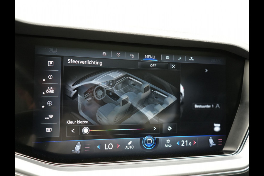 Volkswagen Touareg 3.0 TSi eHybrid 4MOTION Elegance Plug In Hybrid 381pk Dealer O.H PHEV | Panodak | Luchtvering | 21" L.M | Camera | Adaptive Cruise | Lederen Sportstoelen Verwarmd | Stuurverwarming | Navigatie | Virtual | DAB |