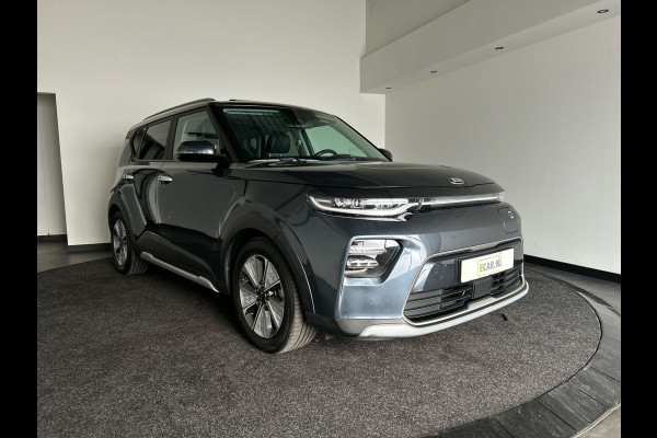 Kia e-Soul ExecutiveLine 64 kWh | Shuif/kanteldak | Lederen bekleding | Stoelverwarming en ventilatie!