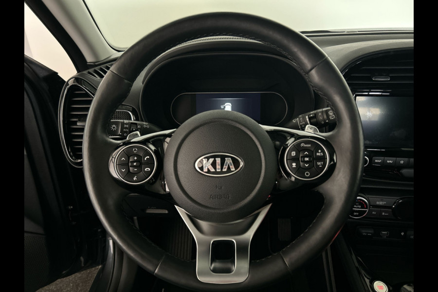 Kia e-Soul ExecutiveLine 64 kWh | Shuif/kanteldak | Lederen bekleding | Stoelverwarming en ventilatie!