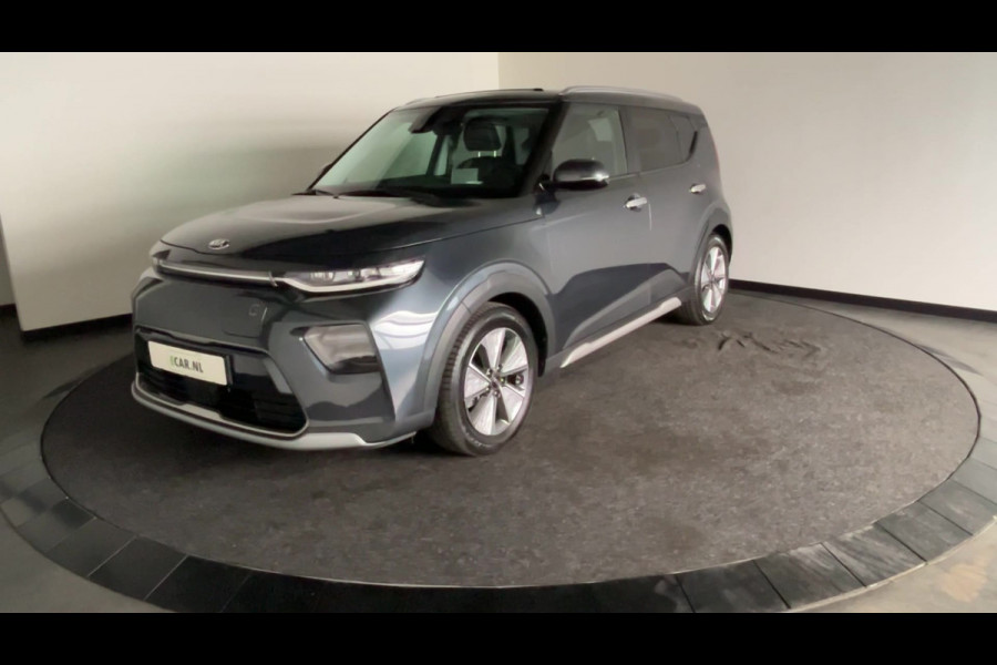 Kia e-Soul ExecutiveLine 64 kWh | Shuif/kanteldak | Lederen bekleding | Stoelverwarming en ventilatie!