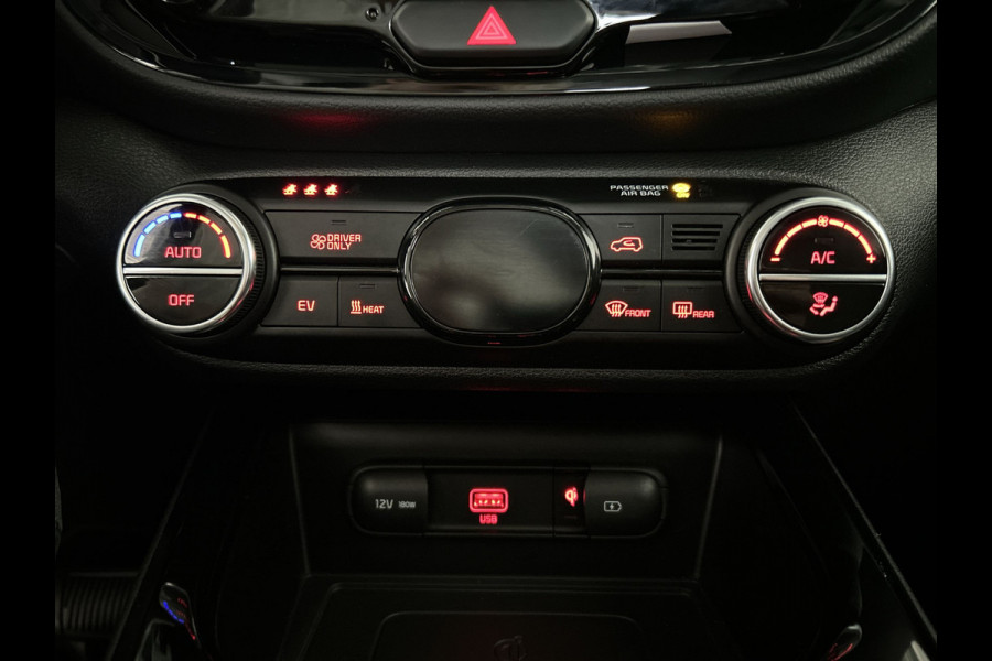 Kia e-Soul ExecutiveLine 64 kWh | Shuif/kanteldak | Lederen bekleding | Stoelverwarming en ventilatie!