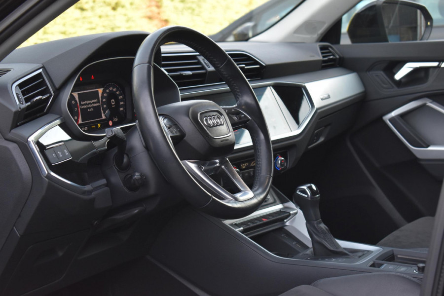 Audi Q3 Sportback 35 TFSI Mhev S Line ACC Lane D.Hoek Keyless Trekhaak