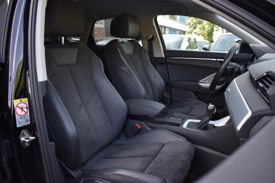 Audi Q3 Sportback 35 TFSI Mhev S Line ACC Lane D.Hoek Keyless Trekhaak