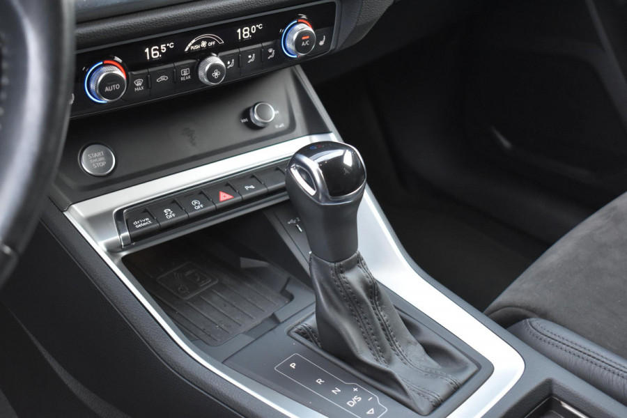 Audi Q3 Sportback 35 TFSI Mhev S Line ACC Lane D.Hoek Keyless Trekhaak