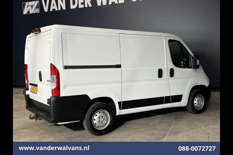 Peugeot Boxer 2.2 BlueHDi 120pk L1H1 Euro6 Airco | Camera | Navigatie | Trekhaak | Cruisecontrol Parkeersensoren, Bijrijdersbank