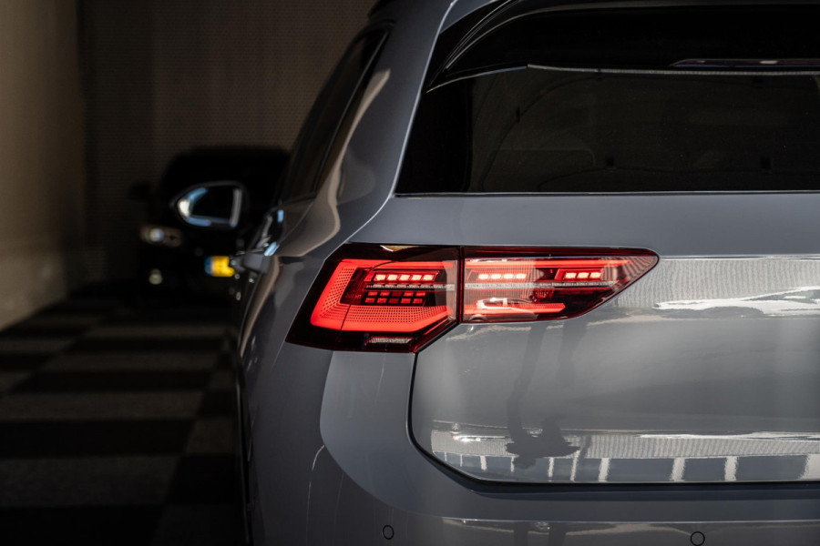 Volkswagen Golf 1.5 eTSI R-Line H&K | Iq Light | Panoramadak |