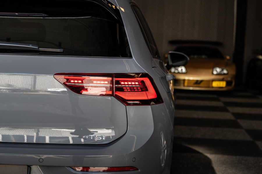 Volkswagen Golf 1.5 eTSI R-Line H&K | Iq Light | Panoramadak |