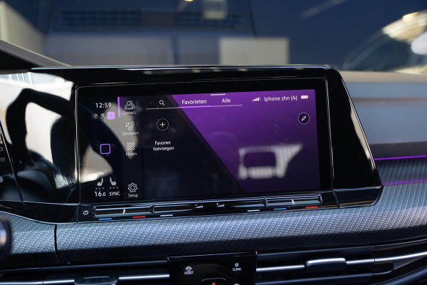 Volkswagen Golf 1.5 eTSI R-Line H&K | Iq Light | Panoramadak |