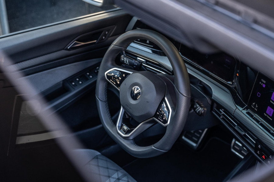 Volkswagen Golf 1.5 eTSI R-Line H&K | Iq Light | Panoramadak |