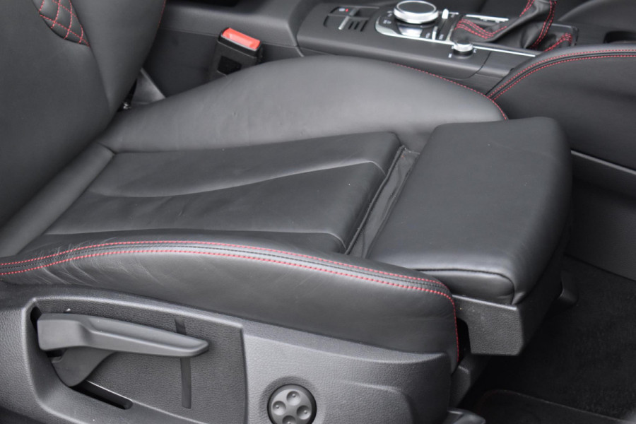 Audi S3 Sportback 2.0 TFSI S3 quattro Pano ACC Lane Virtual Schaalst B&O