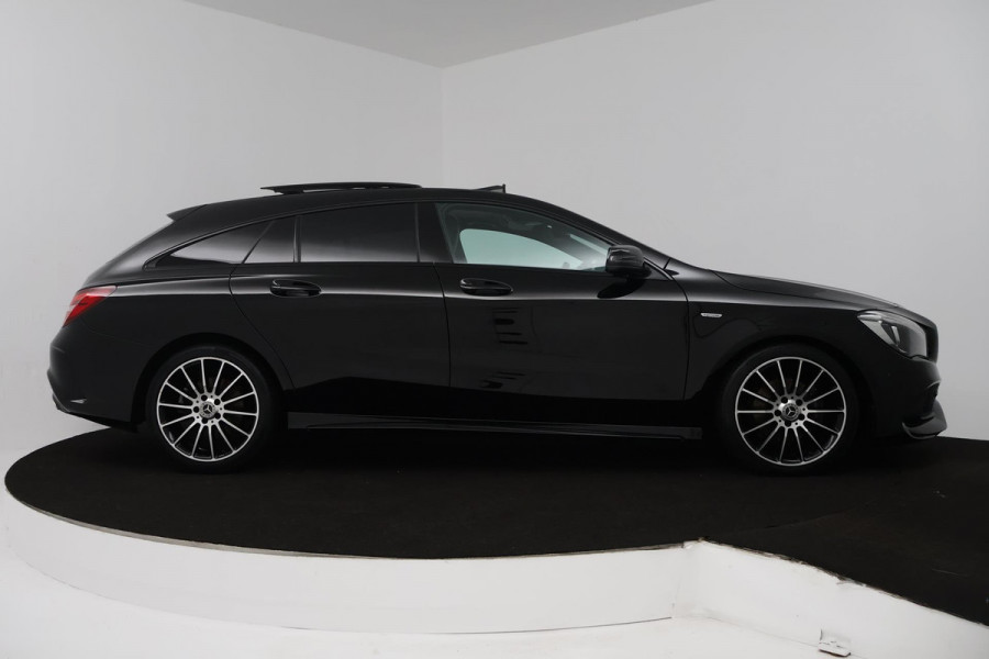 Mercedes-Benz CLA-Klasse Shooting Brake 180 Business Solution AMG (PANORAMADAK, TREKHAAK, STOELVERWARMING, CAMERA, NAVIGATIE)