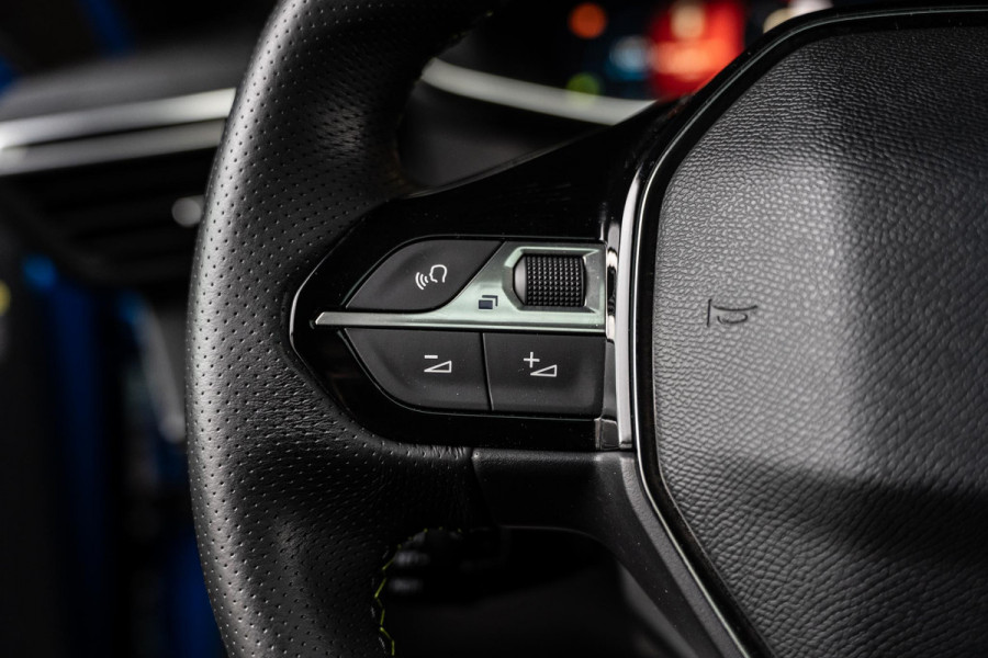 Peugeot 208 1.2 PureTech GT | Pano | Camera | Cruise