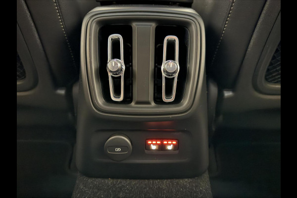 Volvo XC40 1.5 T5 Recharge R-Design Pano H/K Leer 360° Memory