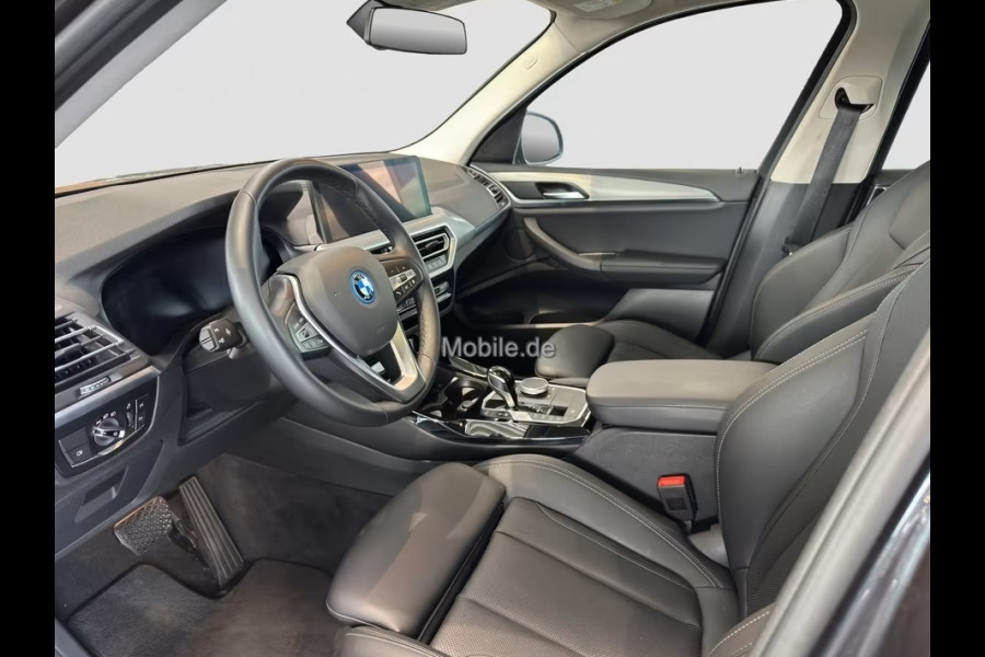 BMW X3 xDrive30e ** LED, NAVI+, LEDER, PANORAMA, KEYLESS, 19-inch LMV ** 1e EIG - UNFALLFREI ** ** INFORMEER OOK NAAR ONZE AANTREKKELIJKE FINANCIAL-LEASE TARIEVEN **