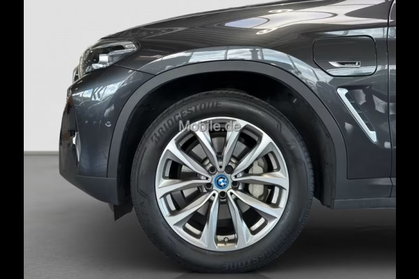 BMW X3 xDrive30e ** LED, NAVI+, LEDER, PANORAMA, KEYLESS, 19-inch LMV ** 1e EIG - UNFALLFREI ** ** INFORMEER OOK NAAR ONZE AANTREKKELIJKE FINANCIAL-LEASE TARIEVEN **