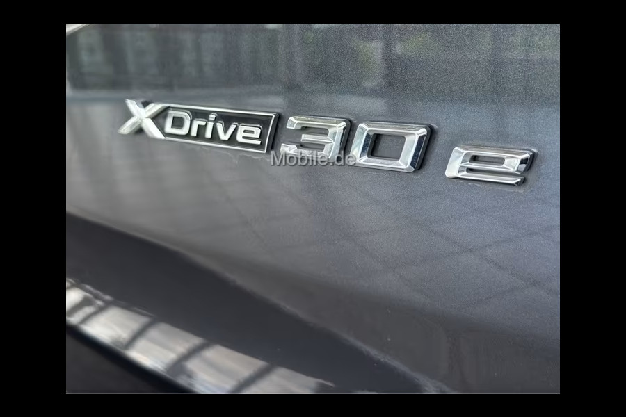 BMW X3 xDrive30e ** LED, NAVI+, LEDER, PANORAMA, KEYLESS, 19-inch LMV ** 1e EIG - UNFALLFREI ** ** INFORMEER OOK NAAR ONZE AANTREKKELIJKE FINANCIAL-LEASE TARIEVEN **