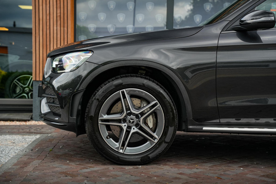 Mercedes-Benz GLC 200 Business Solution AMG Burmester Camera Stoelvent Keyless Trekhaak! Navigatie Cruise Leer Virtual Dash
