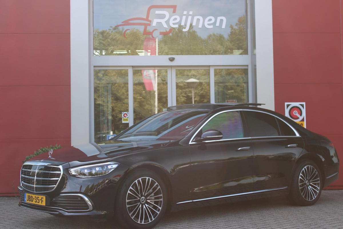 Mercedes-Benz S-Klasse 580e 4MATIC AMG LINE 510PK | PANORAMISCH SCHUIF / KANTELDAK | 360° CAMERA | BURMESTER PREMIUM AUDIO | NAPPA LEDEREN BEKLEDING | VOORSTOELEN ELEKTRISCH VERSTELBAAR MET GEHEUGEN | VOORSTOELEN EN ACHTERBANK GEVENTILEERD / VERWARMD | MBUX AUGMENT REALITY NAVIGATIE / HEAD UPP DISPLAY | MULTIMEDIA MBUX ( ACHTERBANK TABLET | ZWARTE HEMEL BEKLEDING | AIRBALANCE PAKKET (LUCHTREINIGING SYSTEEM) | MEESTURENDE ACHTERAS |  4 ZONE CLIMATE CONTROL |  ADAPTIVE RUITERWISSER ISTALLATIE  ( MAGIC  VISION CONTROL) |