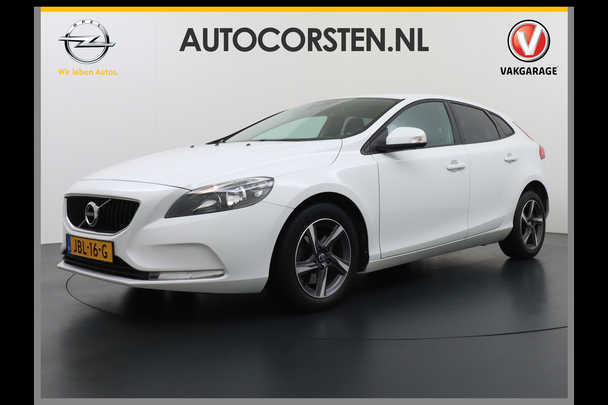 Volvo V40 2.0T Dual-Ecc Pdc 16" Licht-Regensensor Cruise Bluetooth Momentum Autonomous Emergency Braking Brake Assist System Privacy Glas Isofix  1500kg Trekvermogen! hoofdsteunen anti-whiplash Bots herkenning systeem EURO6