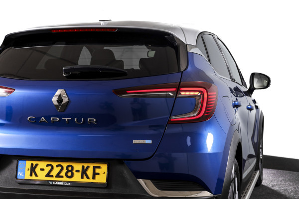 Renault Captur 1.6 E-Tech Plug-in Hybrid 160 PK Intens - Automaat | Dig. Cockpit | Cruise | PDC | 360 Camera | NAV + App. Connect | ECC | DAB | Bose Audio | Trekhaak Afn. | LM 17" |