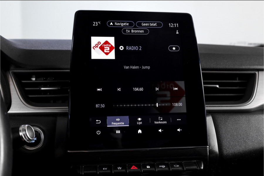 Renault Captur 1.6 E-Tech Plug-in Hybrid 160 PK Intens - Automaat | Dig. Cockpit | Cruise | PDC | 360 Camera | NAV + App. Connect | ECC | DAB | Bose Audio | Trekhaak Afn. | LM 17" |