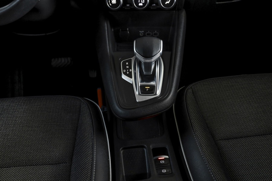 Renault Captur 1.6 E-Tech Plug-in Hybrid 160 PK Intens - Automaat | Dig. Cockpit | Cruise | PDC | 360 Camera | NAV + App. Connect | ECC | DAB | Bose Audio | Trekhaak Afn. | LM 17" |